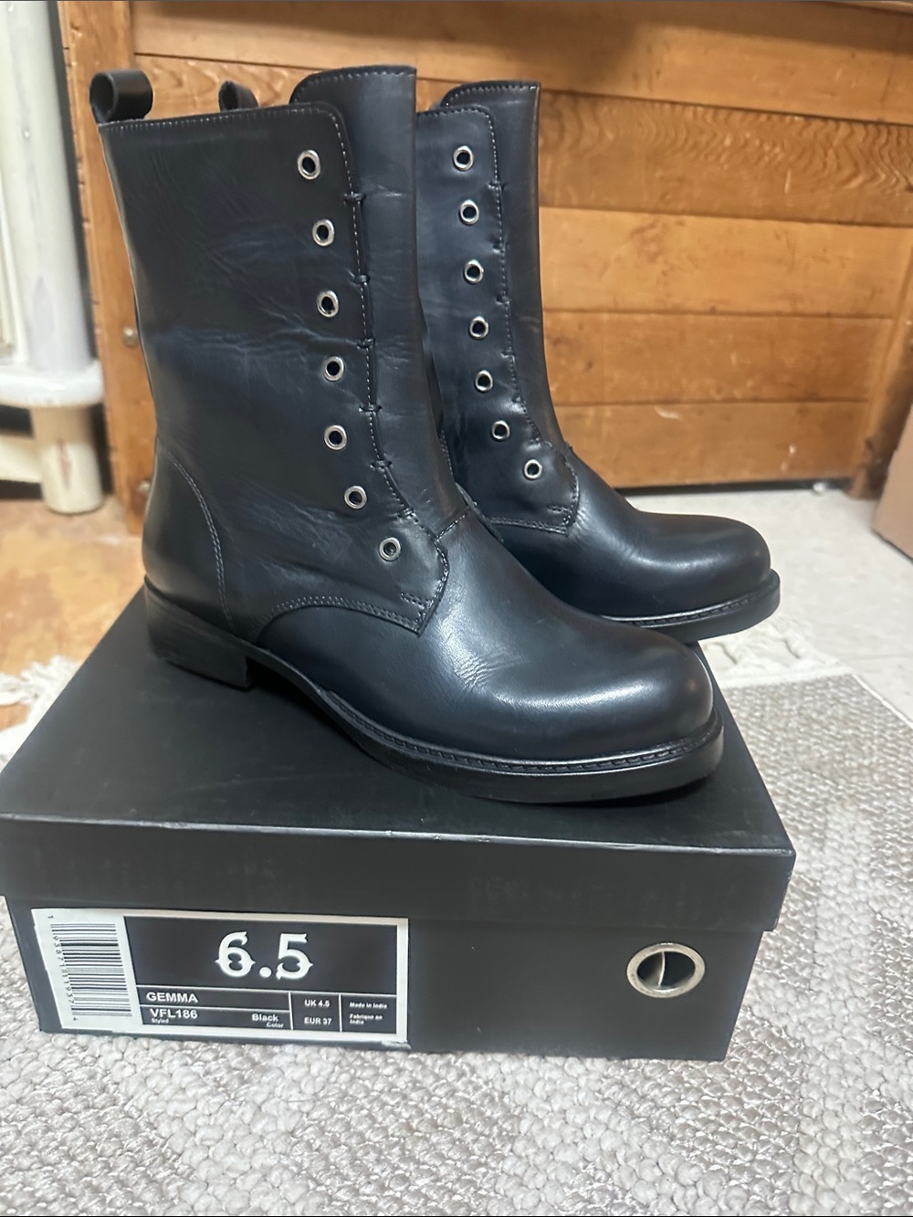 Black Leather Women's Lace-Up Ankle Boots